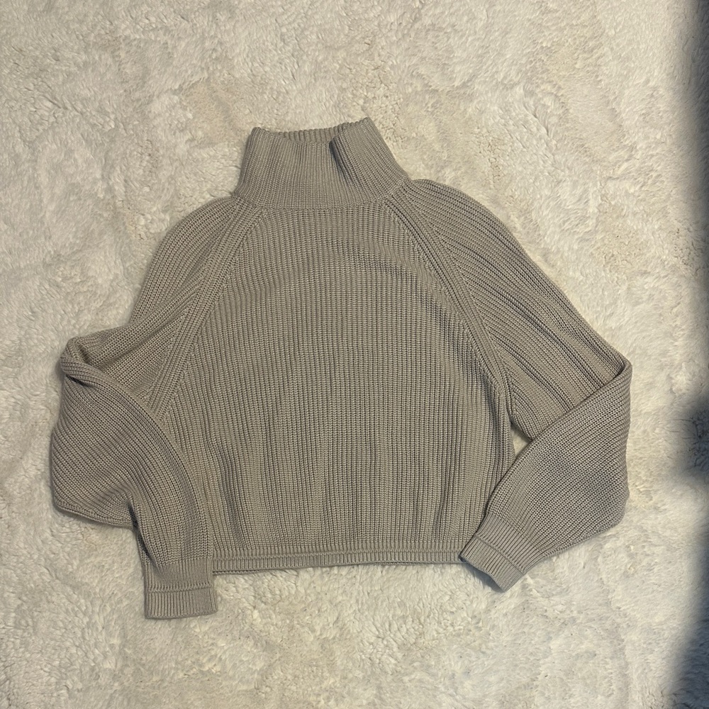 Ribbed turtleneck sweater